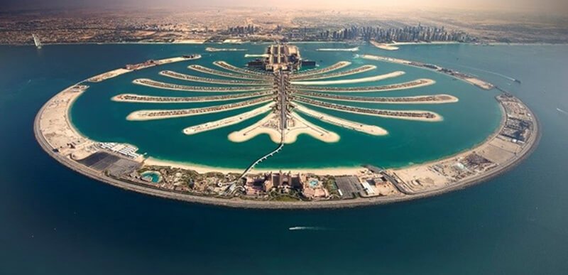 Palm Jumeirah luxury drive